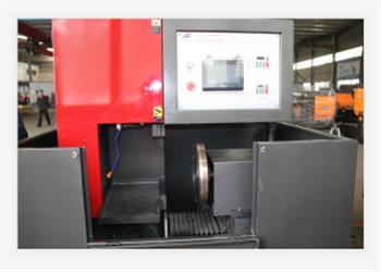 玉石專業立式鋸床“初現真身”