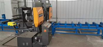 架子管專切帶鋸床，高配置結構