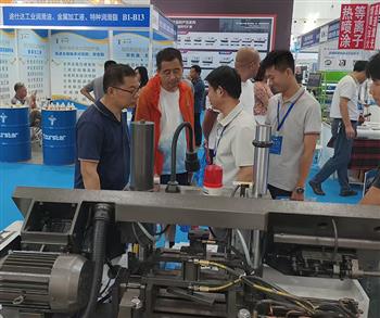 金鋒帶鋸床煙臺展會風采