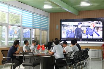 帶鋸條“龍頭”企業(yè)泰嘉股份、山東大學(xué)機(jī)械學(xué)院研發(fā)團(tuán)隊和金鋒鋸業(yè)共襄鋸床新品研討會