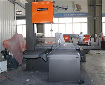 金鋒鋸業石墨帶鋸床有什么優勢